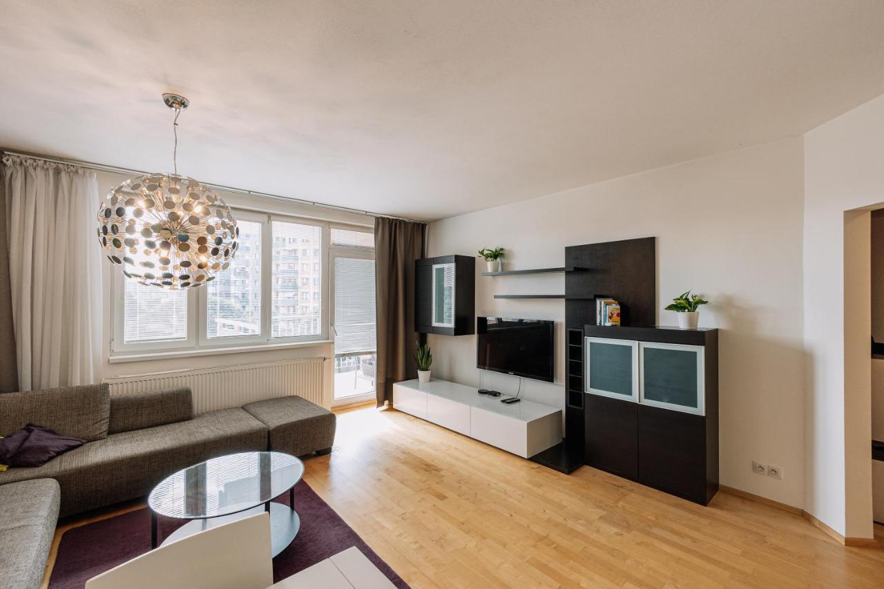 Apartment Family Bratislava Parking Slot Included! Exterior photo